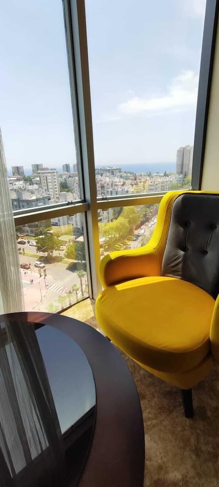 City Live Otel 24