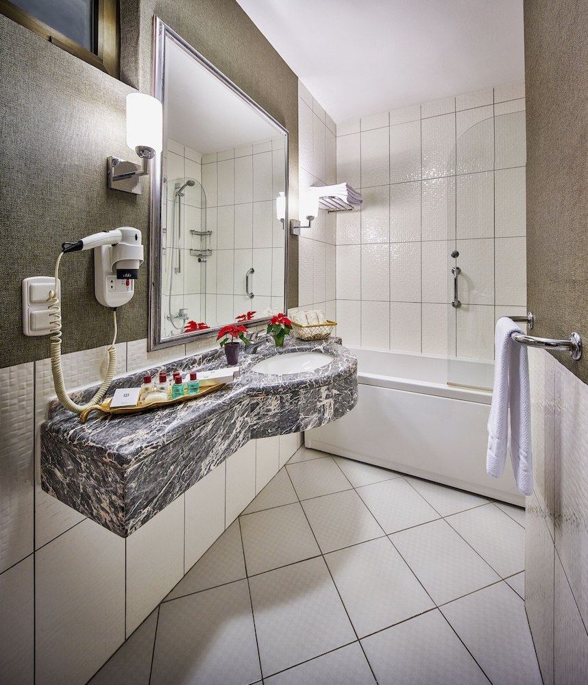 Günes Hotel Merter 19