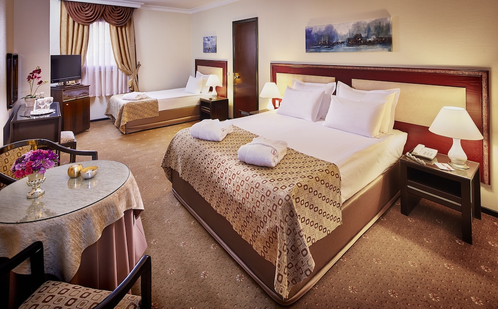 Günes Hotel Merter 8