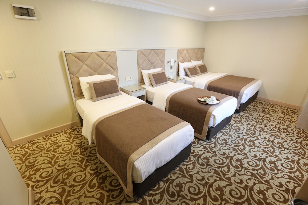 Alpinn Hotel 13