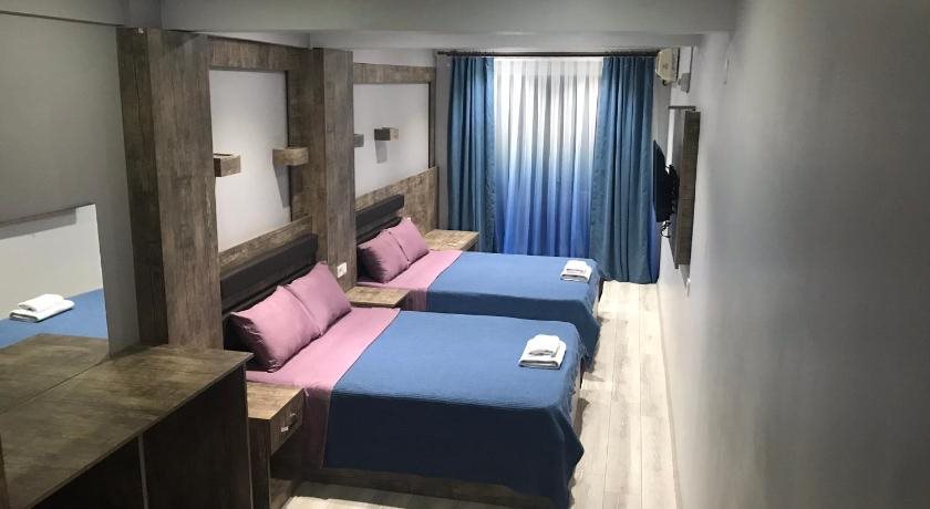Rams Hotel 19