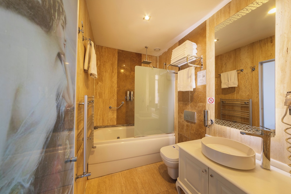 Azade Premier 23