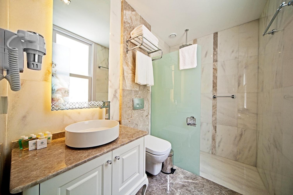 Azade Premier 22