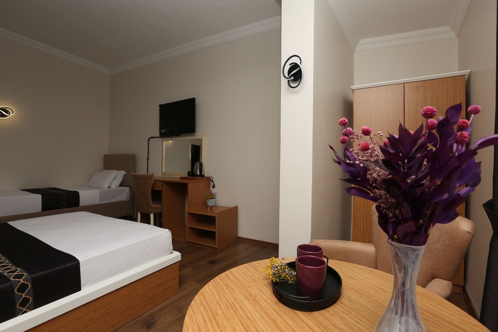 Azre Hotel 15