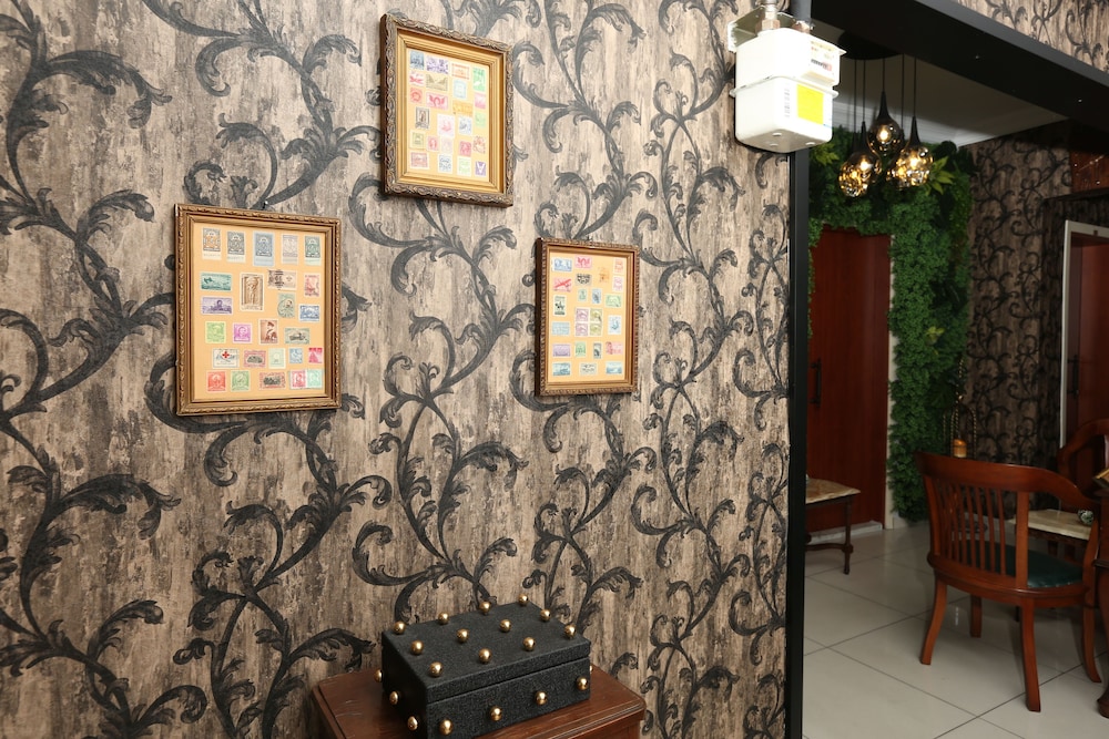 Azre Hotel 11
