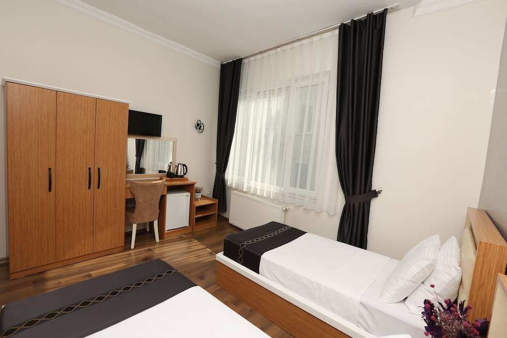 Azre Hotel 17