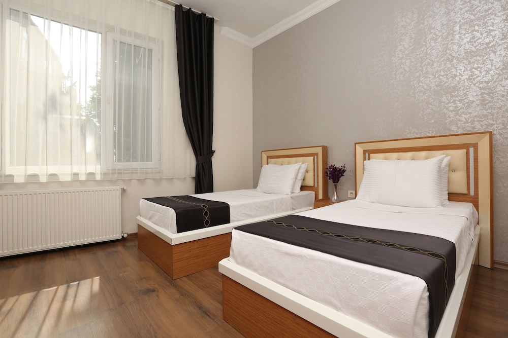 Azre Hotel 16