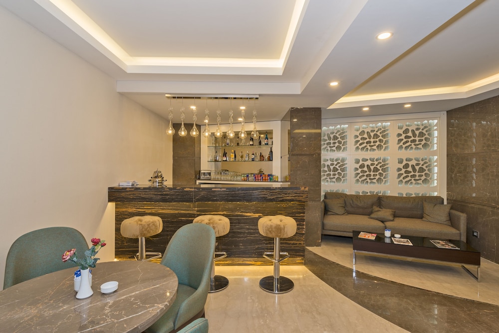 Bisetun Hotel 18
