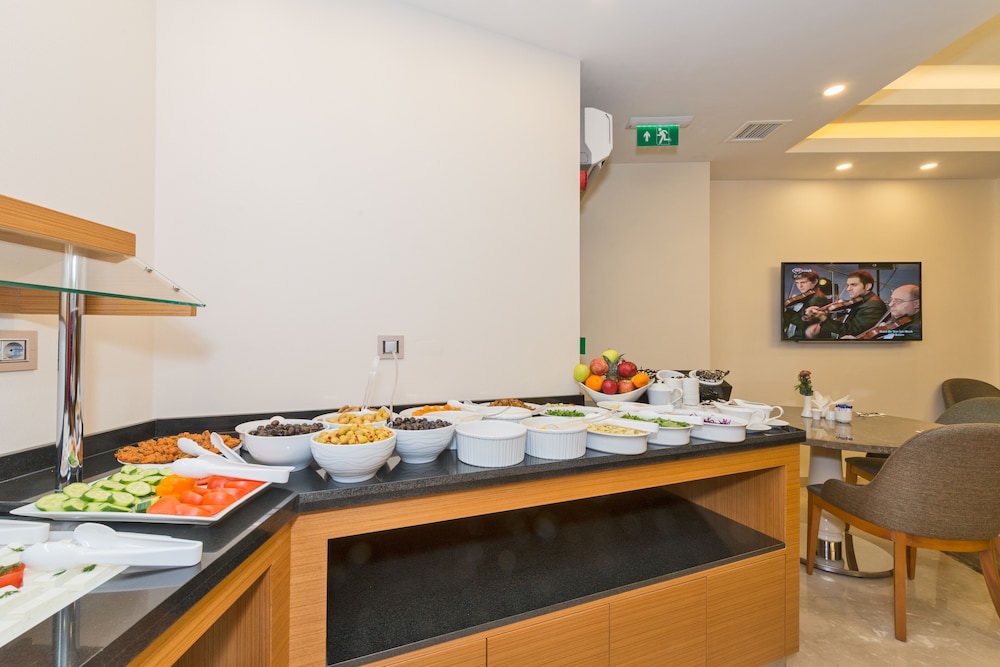 Bisetun Hotel 16