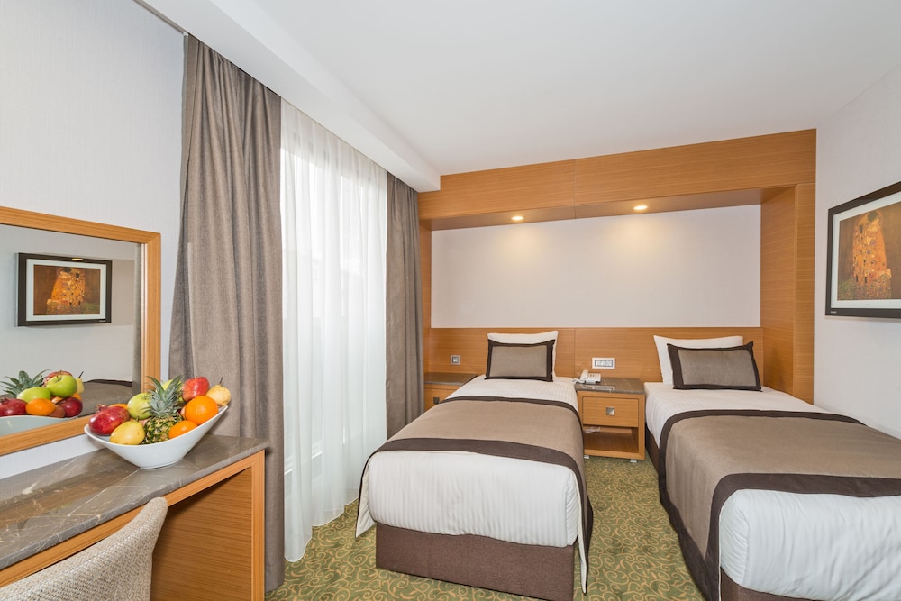 Bisetun Hotel 6