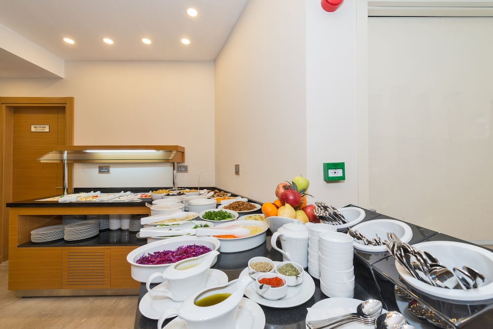 Bisetun Hotel 17