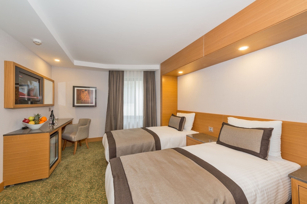 Bisetun Hotel 11