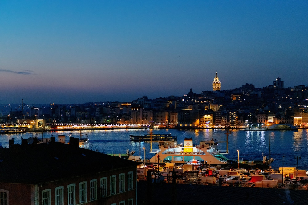 Dream Bosphorus 24