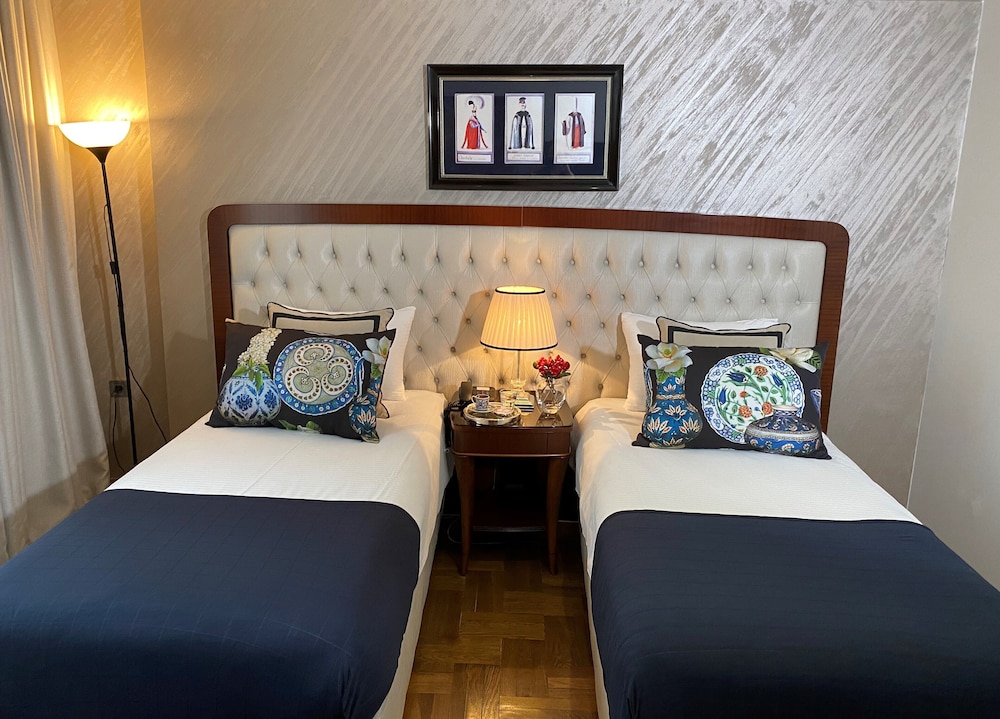 Four Doors Hotel 10