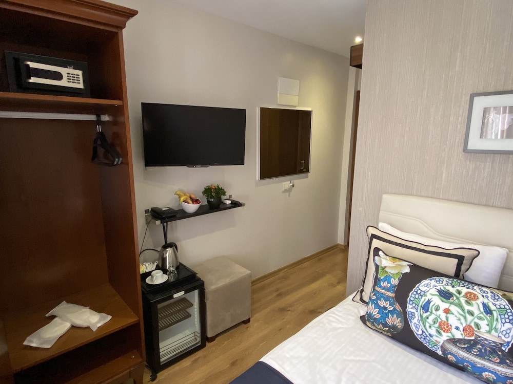 Four Doors Hotel 22