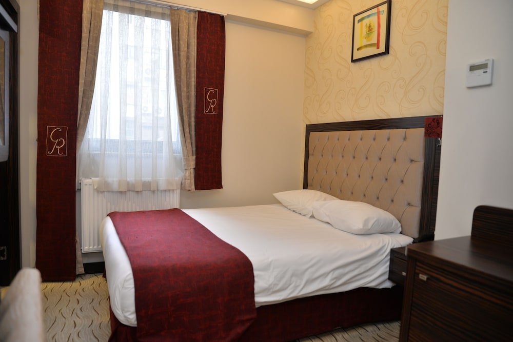 Golden Siyav Hotel 18