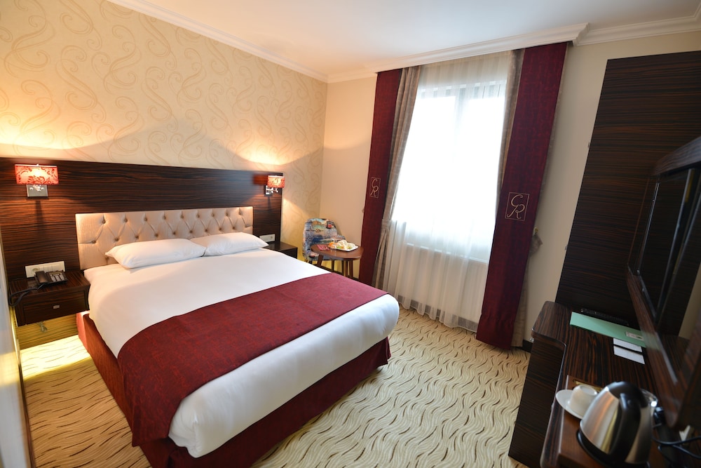Golden Siyav Hotel 12