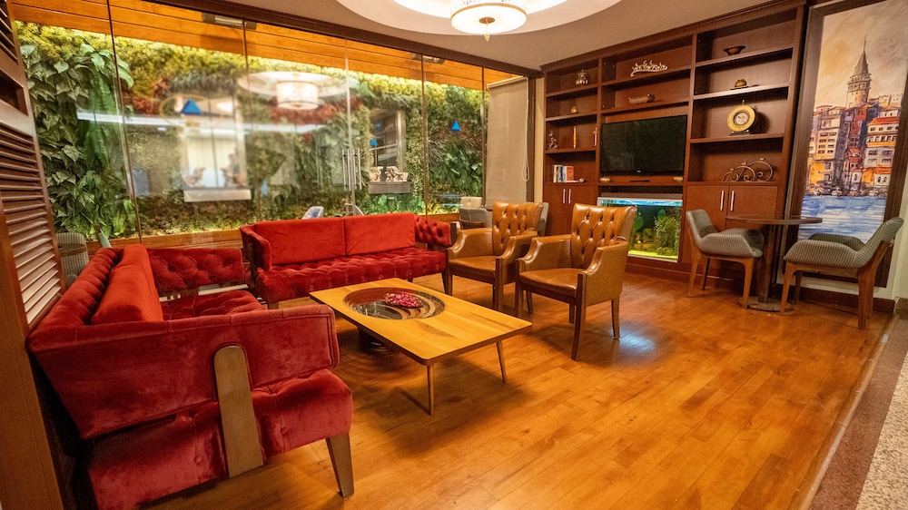 Golden Siyav Hotel 7