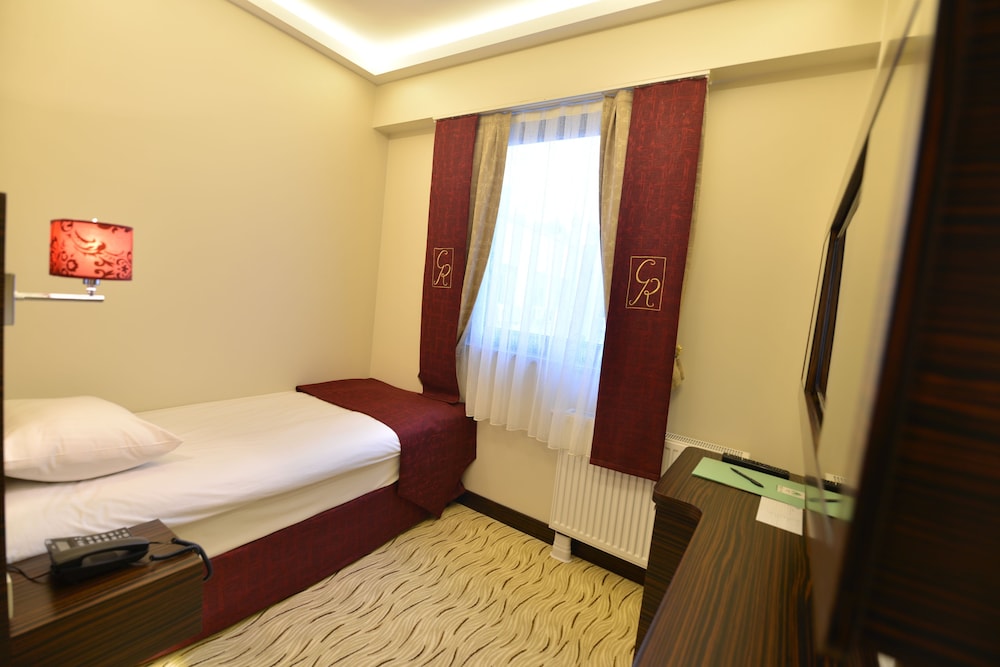 Golden Siyav Hotel 10