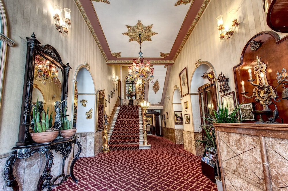 Grand Hotel De Londres 2