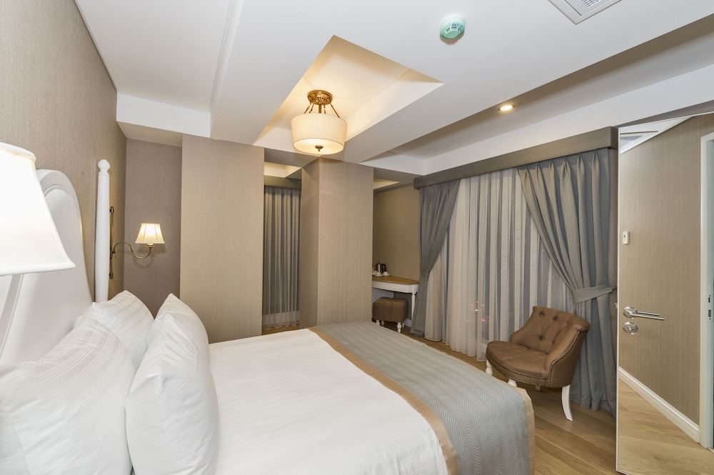 Hanna Hotel 12
