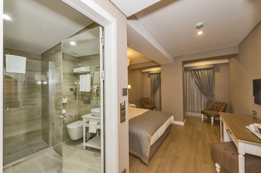 Hanna Hotel 17