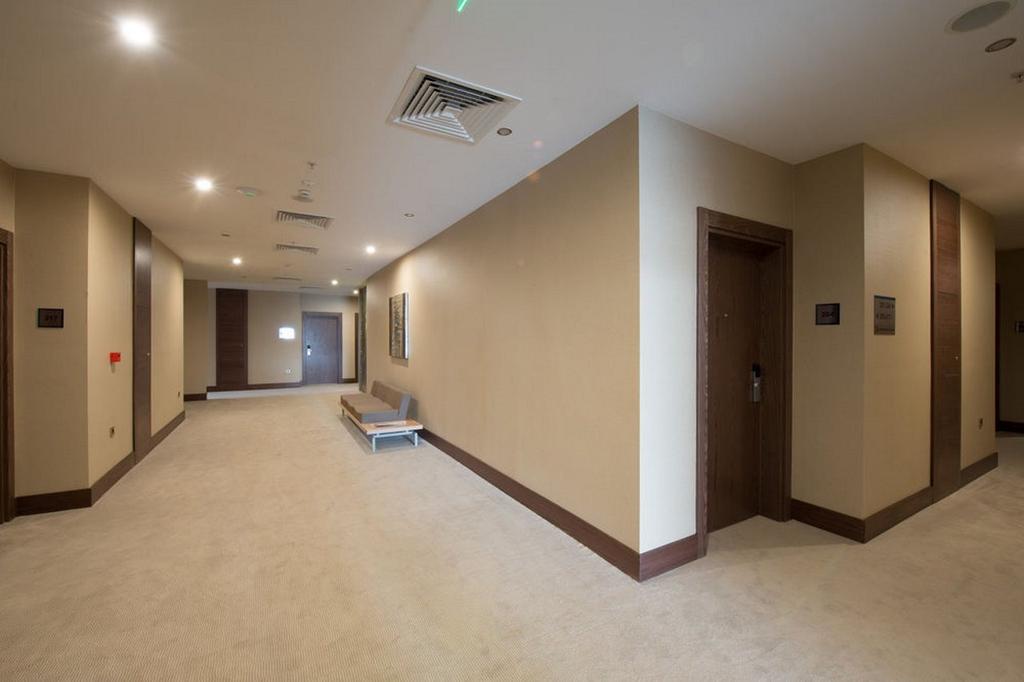 Liv City Hotels 11