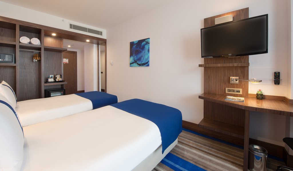 Liv City Hotels 4