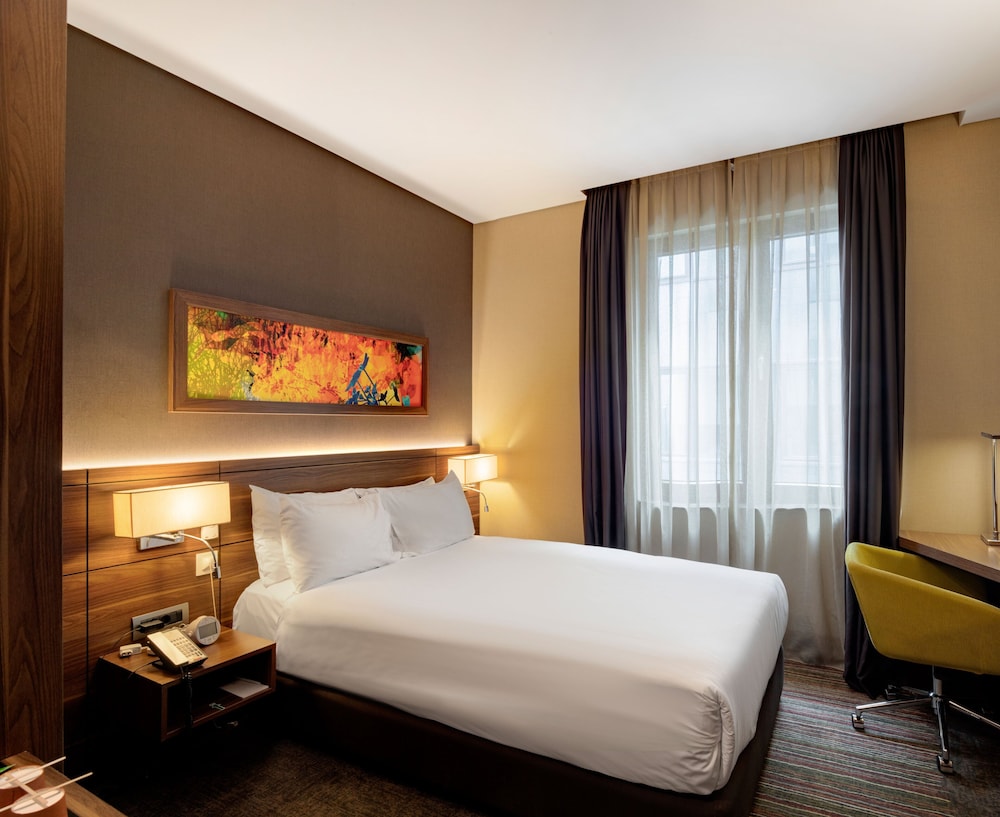 Holiday Inn Istanbul Kadikoy 6