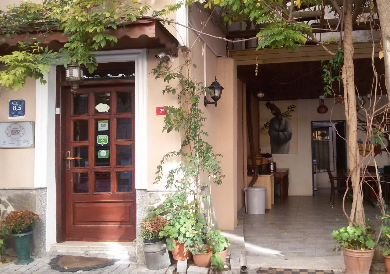 Hotel Buhara Family Inn 17