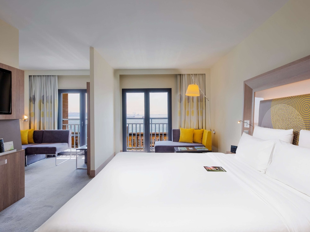 Novotel Istanbul Bosphorus 8