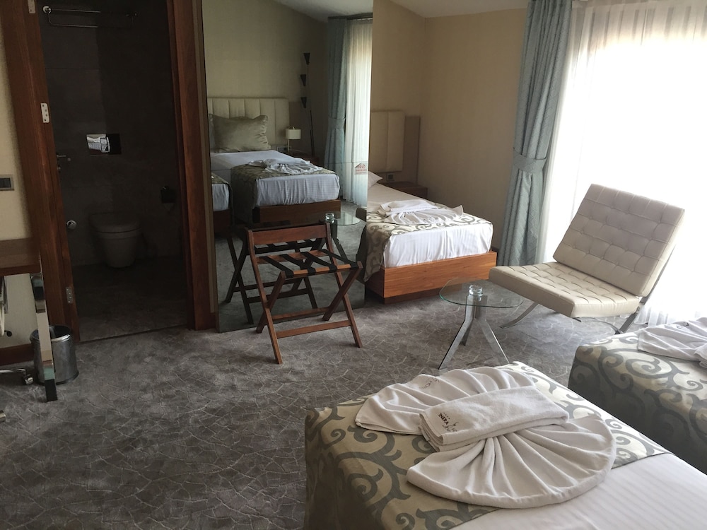 Inera Hotel Pendik 15