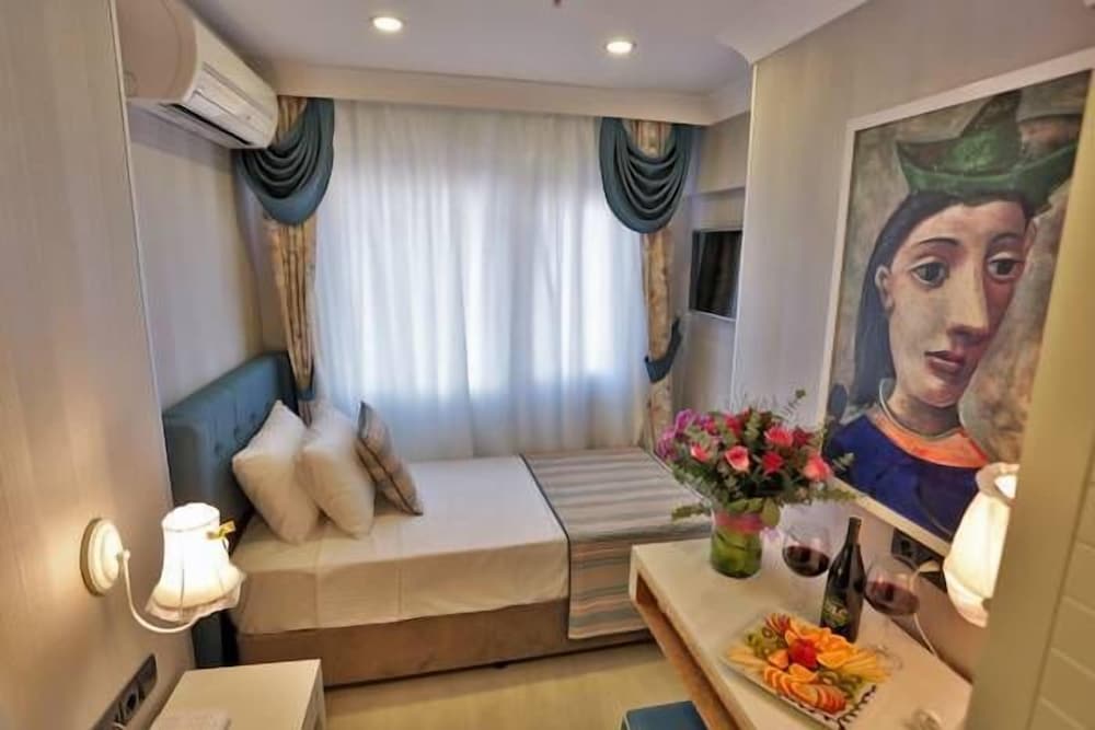 Just Inn Hotel 11