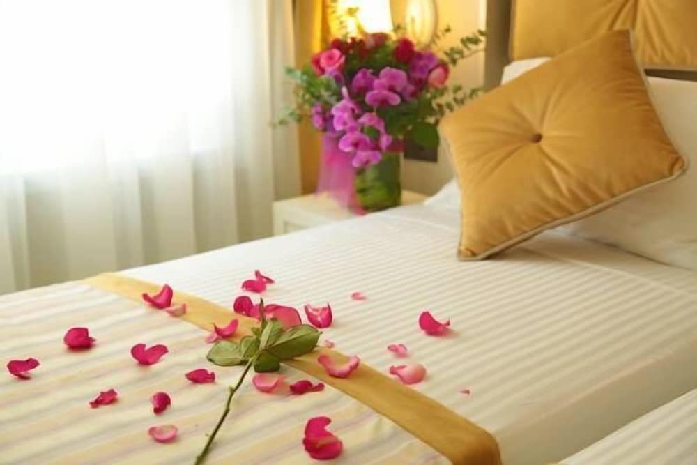 Just Inn Hotel 14