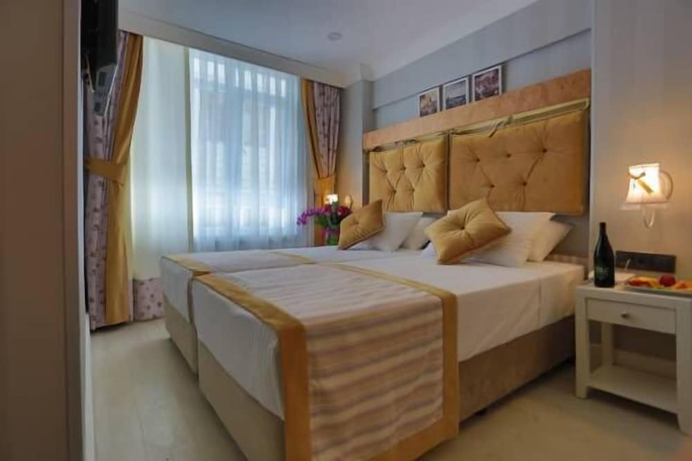 Just Inn Hotel 9