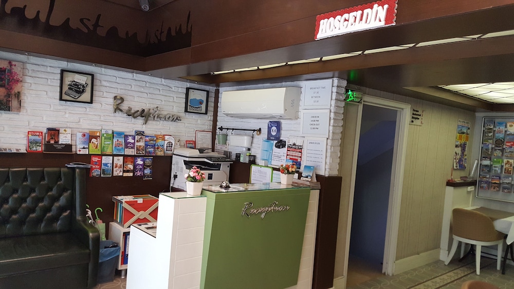 Just Inn Hotel 3