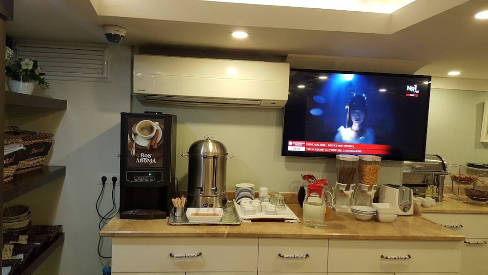 Just Inn Hotel 21