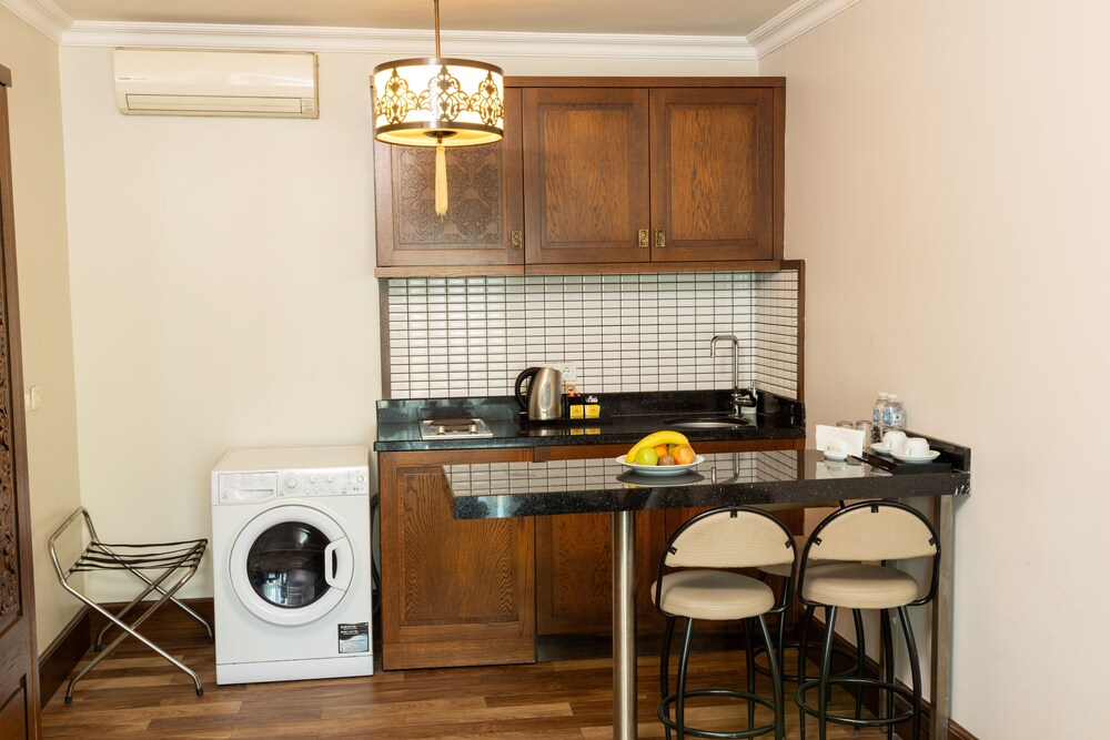 K Suites Hotel 17