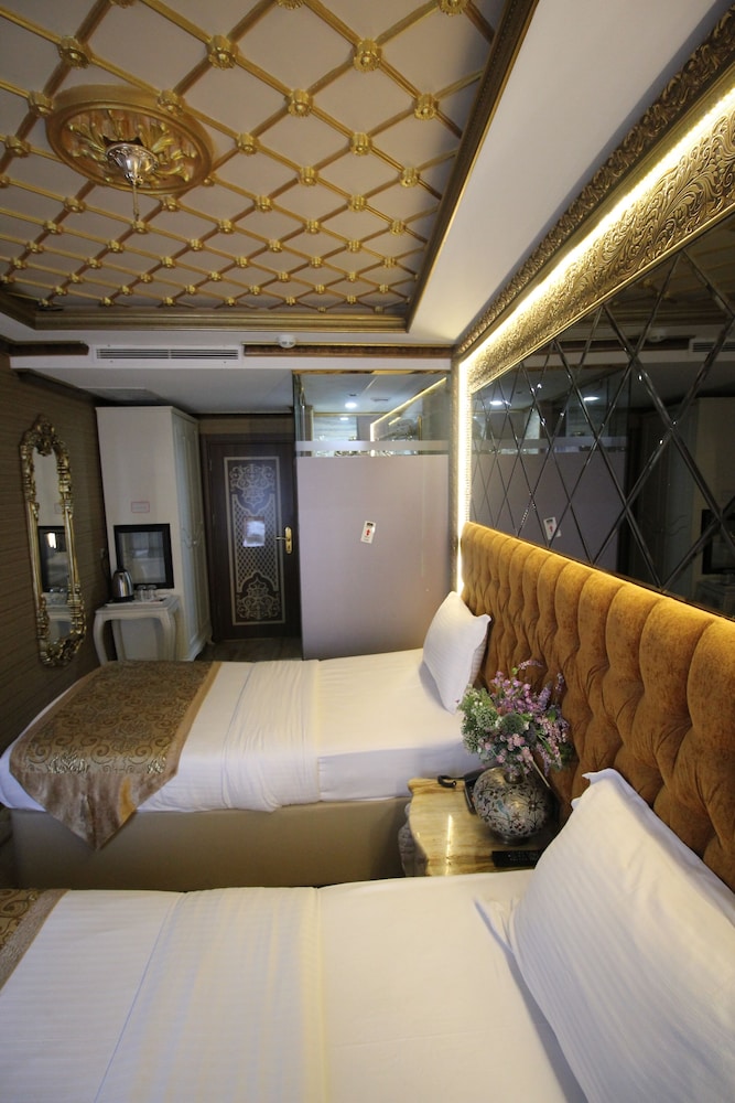 Laleli Blue Marmaray Hotel 9