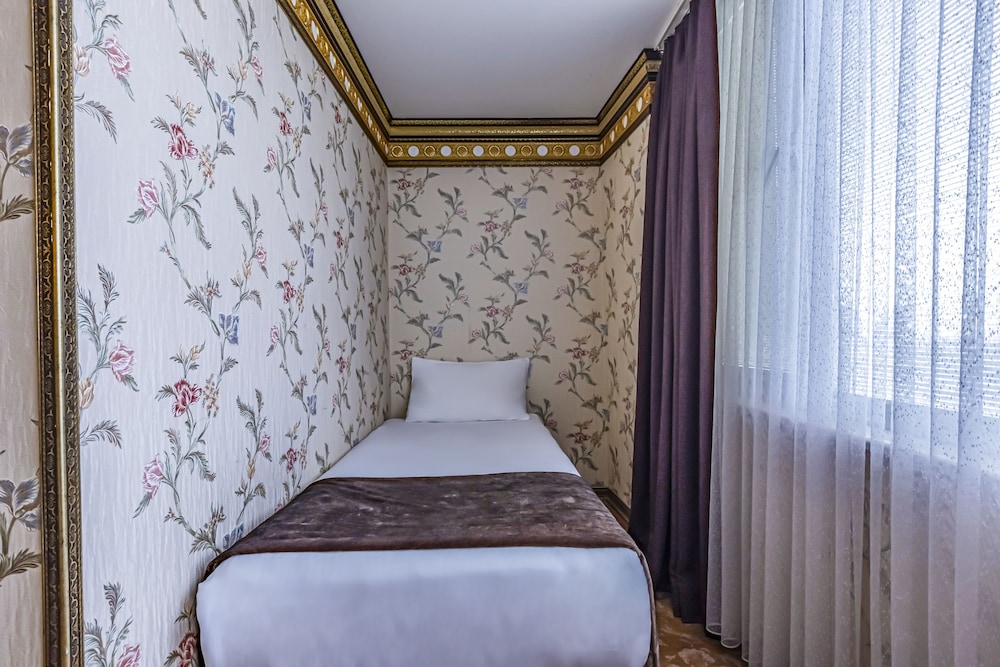 Laleli Blue Marmaray Hotel 14