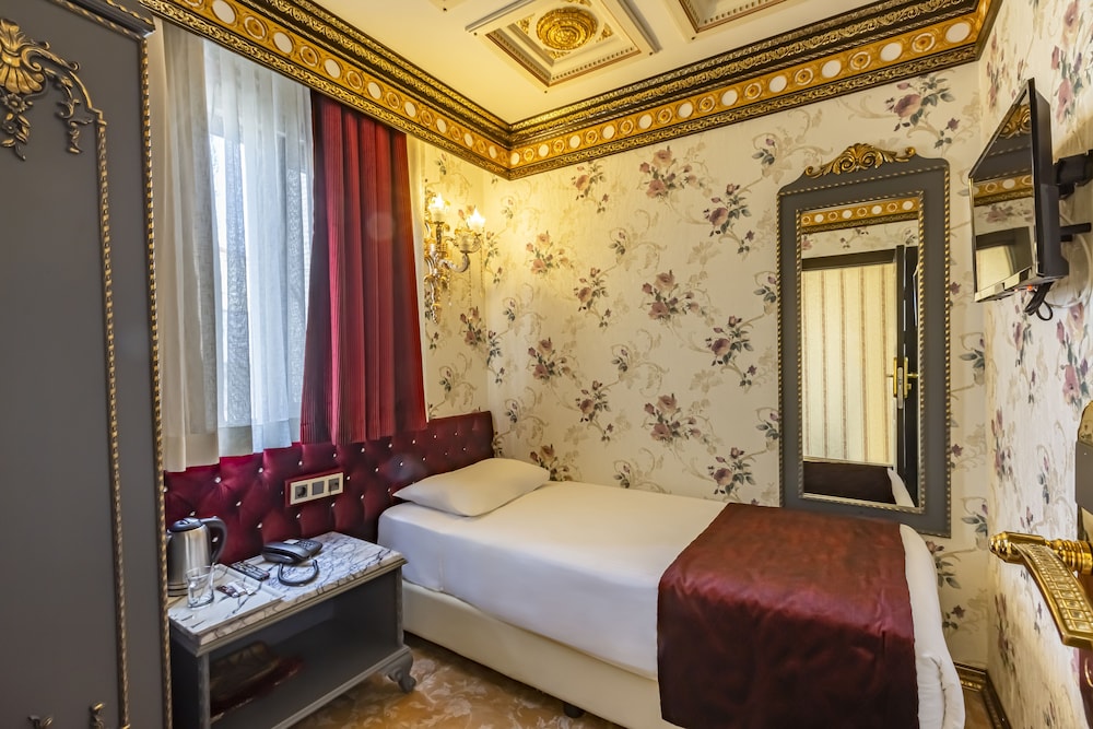 Laleli Blue Marmaray Hotel 11