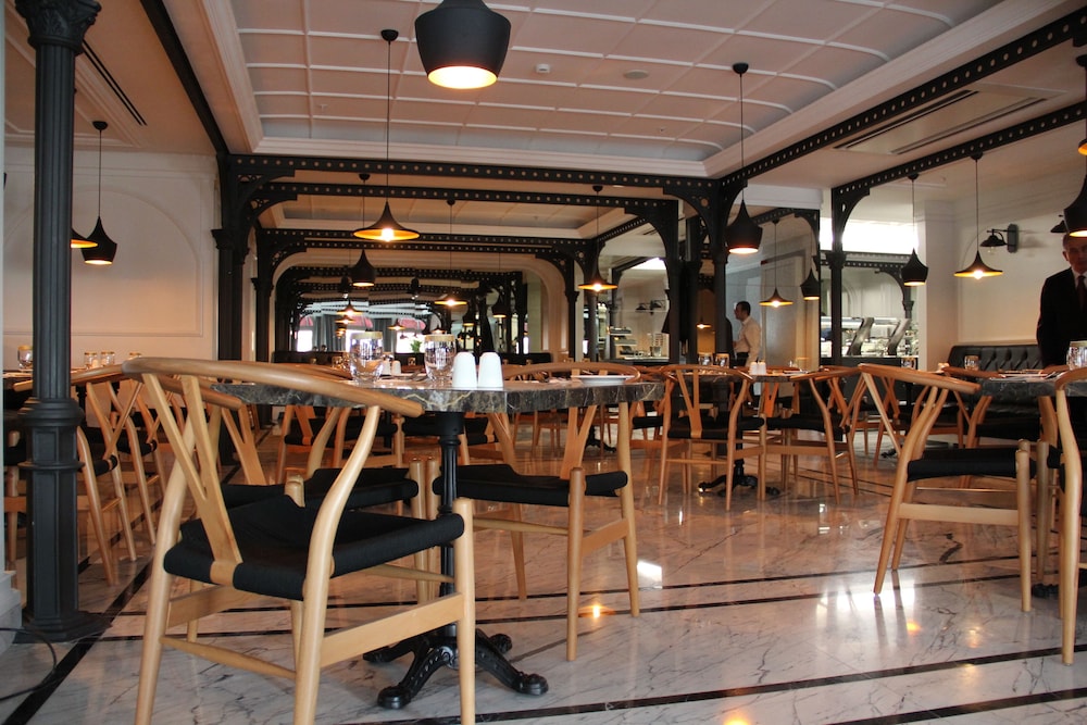 Metropolitan Hotels Taksim 24