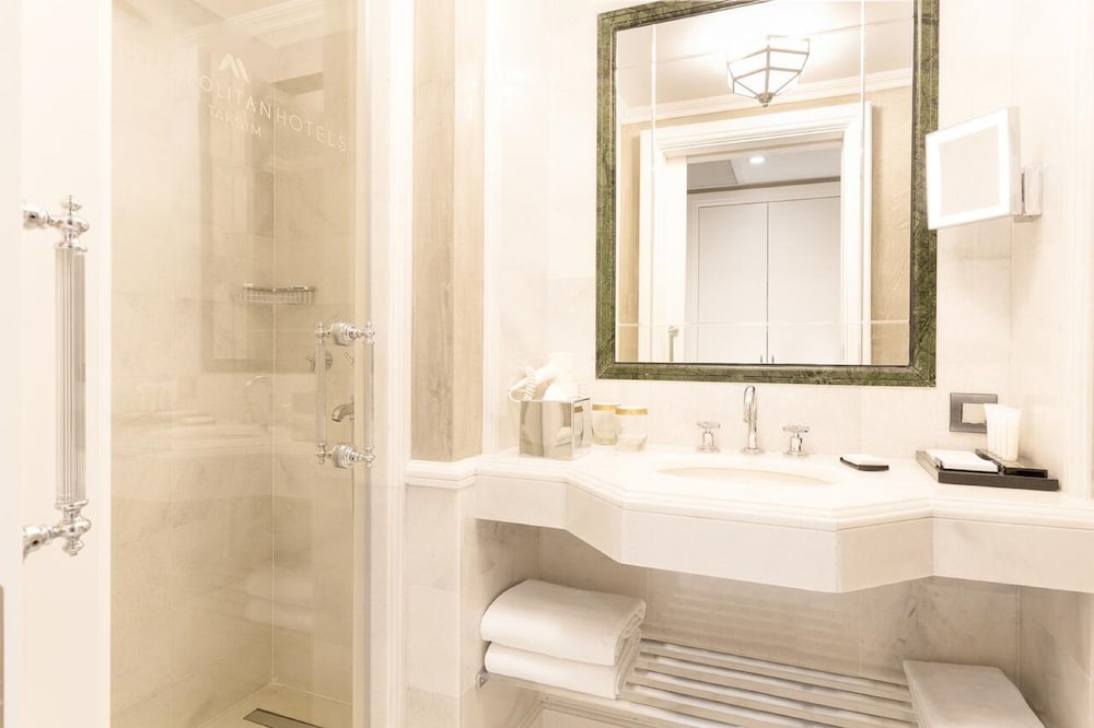 Metropolitan Hotels Taksim 23