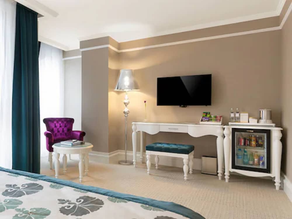 Metropolitan Hotels Taksim 18