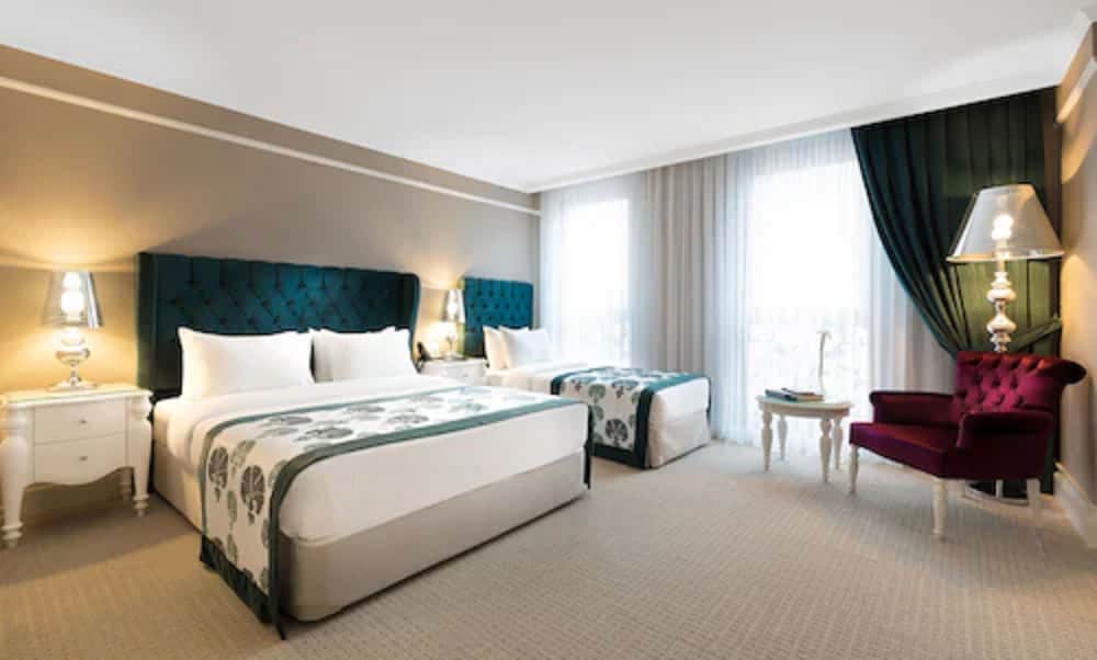 Metropolitan Hotels Taksim 14