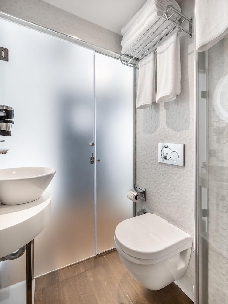 Misa Hotel 21