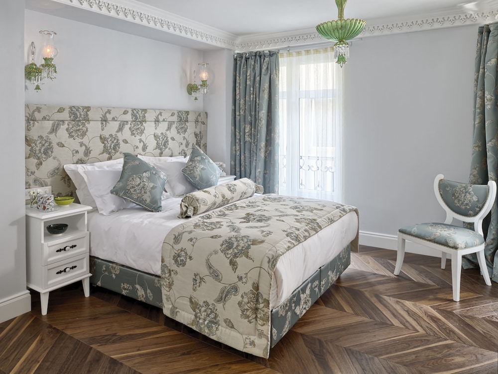 Nexthouse Pera 10