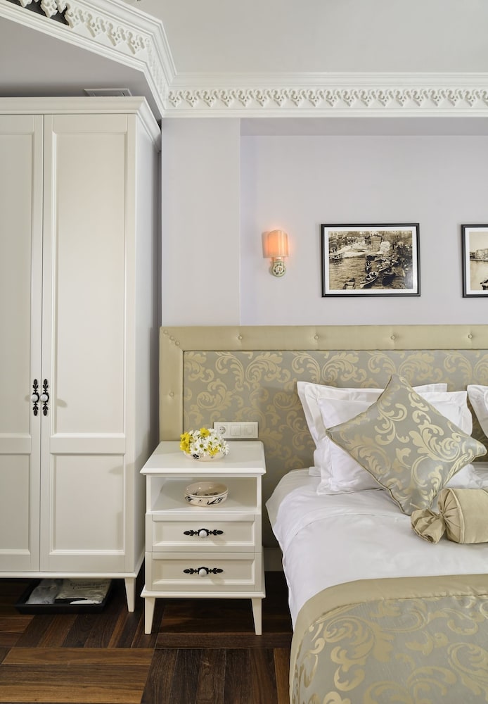 Nexthouse Pera 20