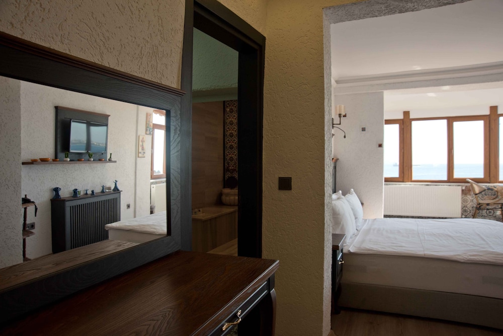 Big Orange Hotel 19