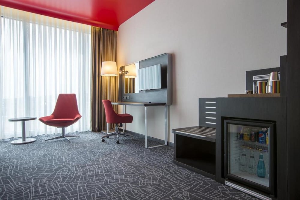 Park Inn by Radisson Istanbul Ataturk Airport 10